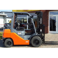 Газовый погрузчик TOYOTA 32-8FGF25
