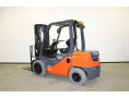Дизельный погрузчик  TOYOTA 02-8FDF30
