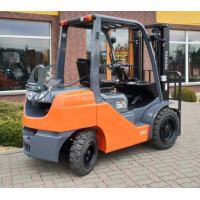 Газовый погрузчик TOYOTA 32-8FGF30