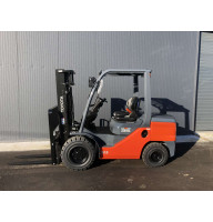 Дизельний навантажувач TOYOTA 02-8 FD35.