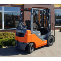 Газовий навантажувач TOYOTA 32-8FGF18