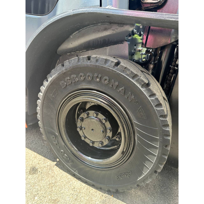 Газовий навантажувач TOYOTA 02-8FGF15.