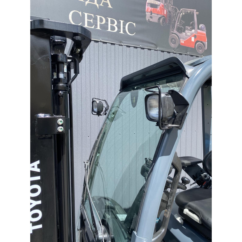 Газовый погрузчик TOYOTA 02-8FGF15