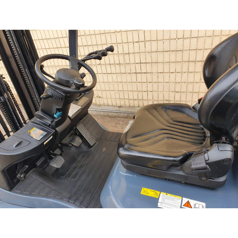 Газовый погрузчик TOYOTA 02-8FGF15