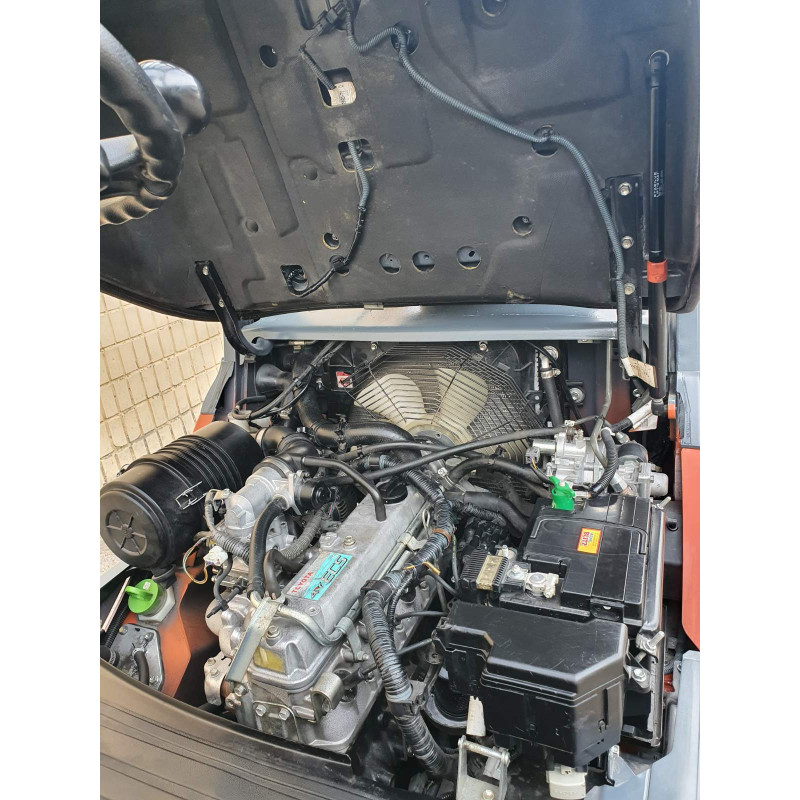 Газовый погрузчик TOYOTA 02-8FGF15