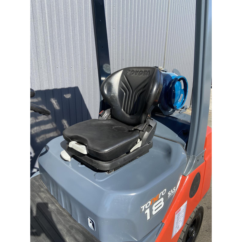 Газовий навантажувач TOYOTA 02-8FGF18