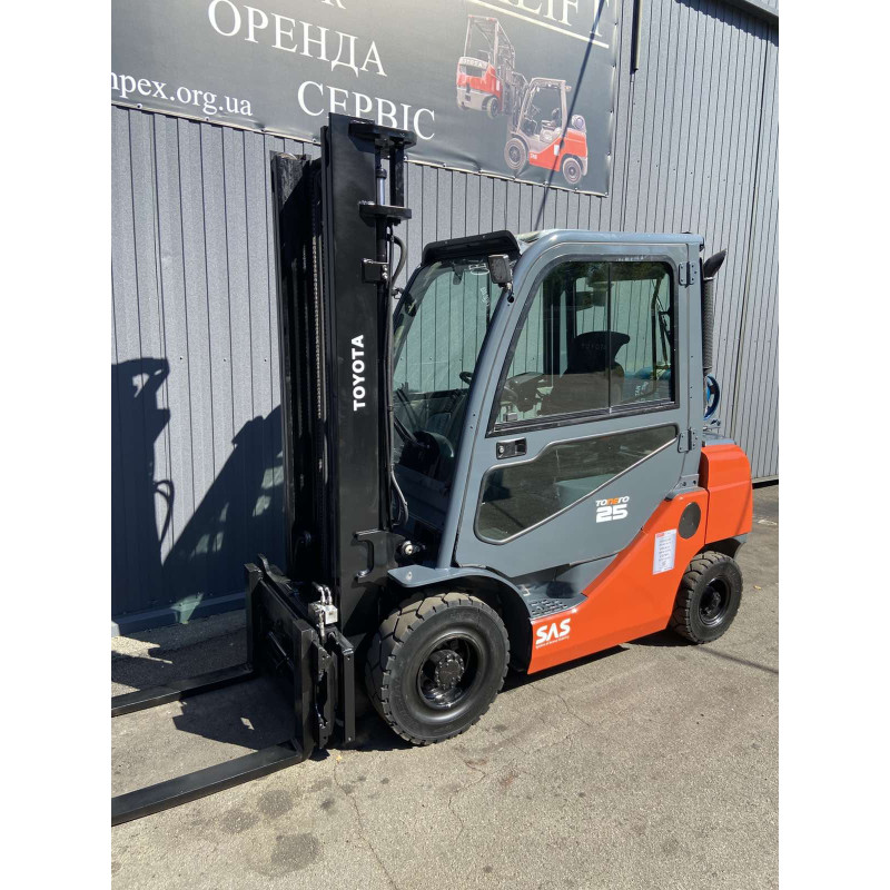 Навантажувач газовий TOYOTA 02-8FGF25