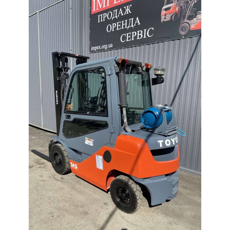 Навантажувач газовий TOYOTA 02-8FGF25
