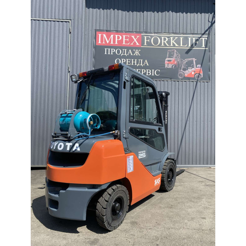 Навантажувач газовий TOYOTA 02-8FGF25