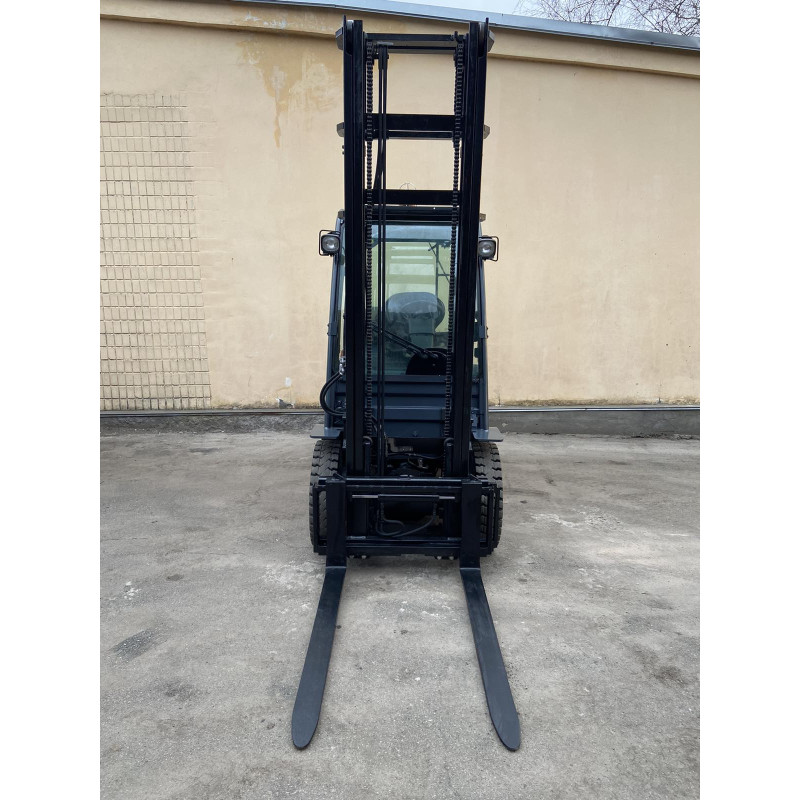 Газовий навантажувач TOYOTA 02-8FGF25