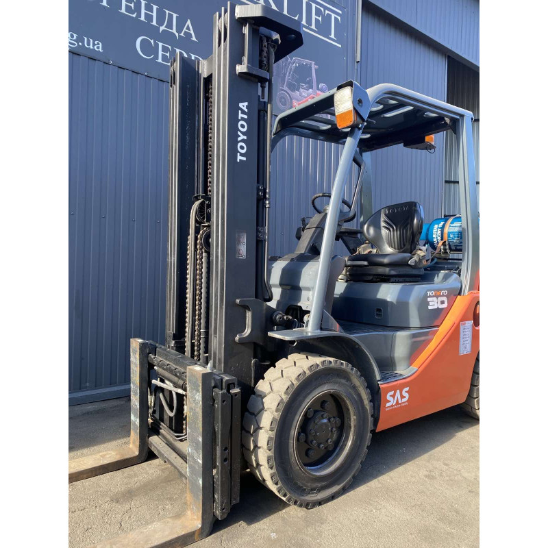 Навантажувач газовий TOYOTA 02-8FGF30