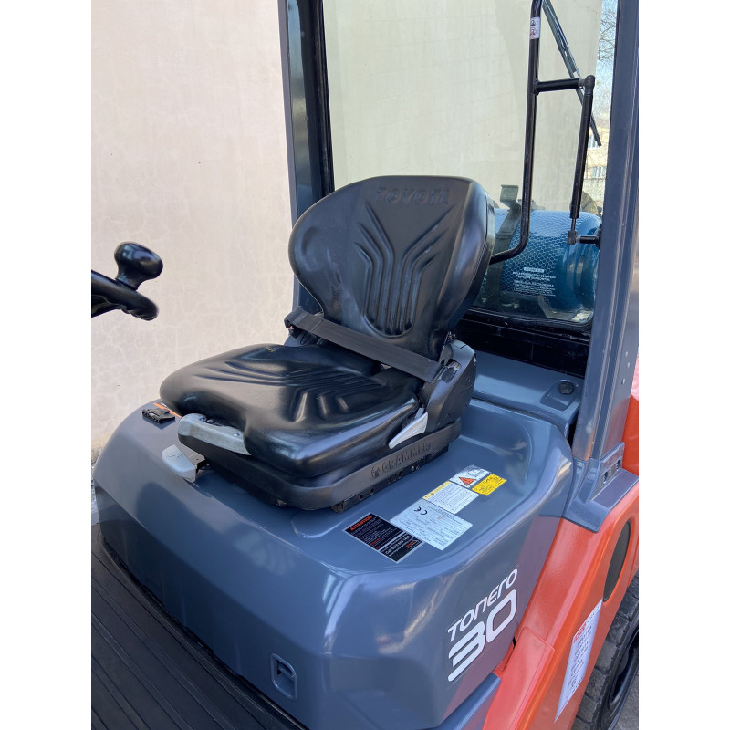 Газовий навантажувач TOYOTA 02-8FGF30