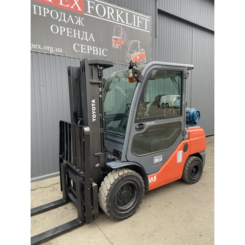 Газовый погрузчик TOYOTA 02-8FGJF35