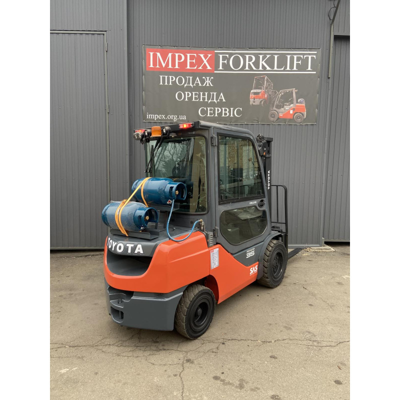 Газовый погрузчик TOYOTA 02-8FGJF35