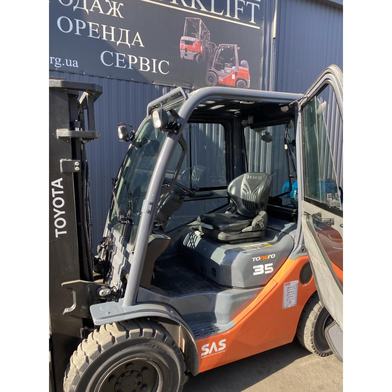 Погрузчик газовый TOYOTA 02-8FGJF35