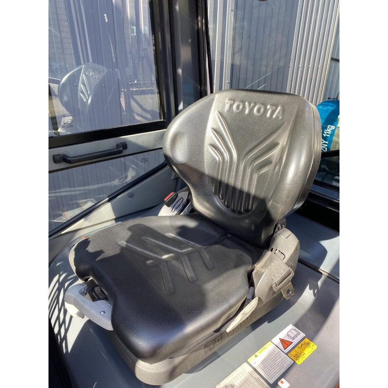 Погрузчик газовый TOYOTA 02-8FGJF35