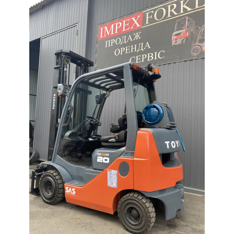 Газовый погрузчик TOYOTA 02-8FGKF20