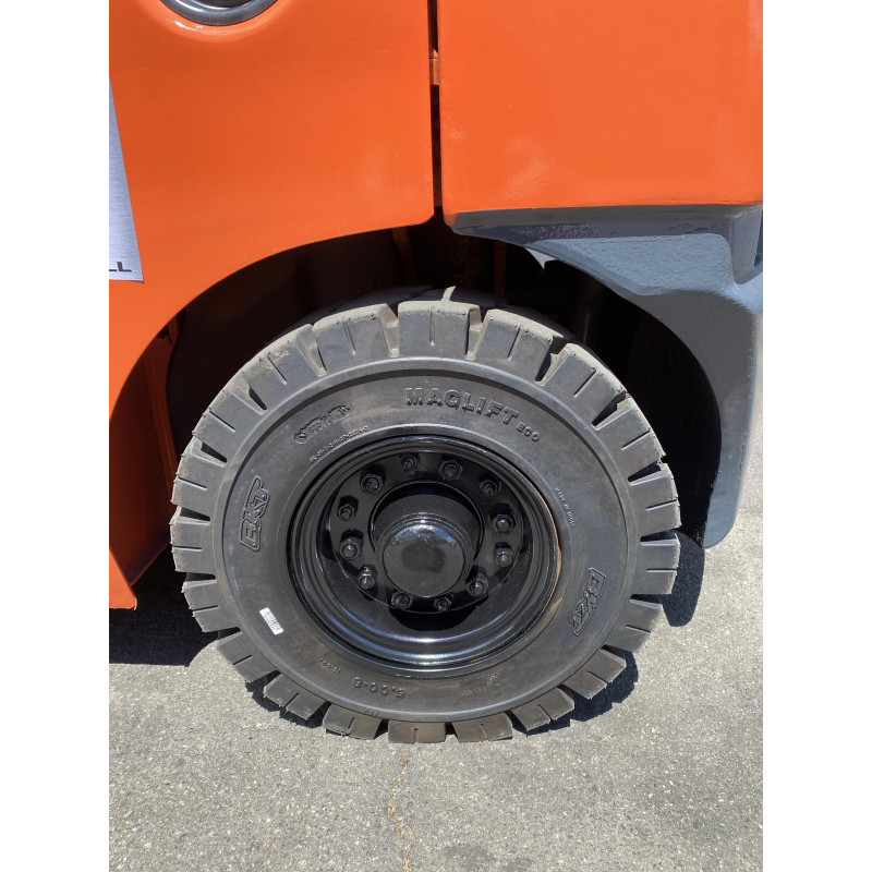 Погрузчик газ-бензиновый TOYOTA 32-8FG18