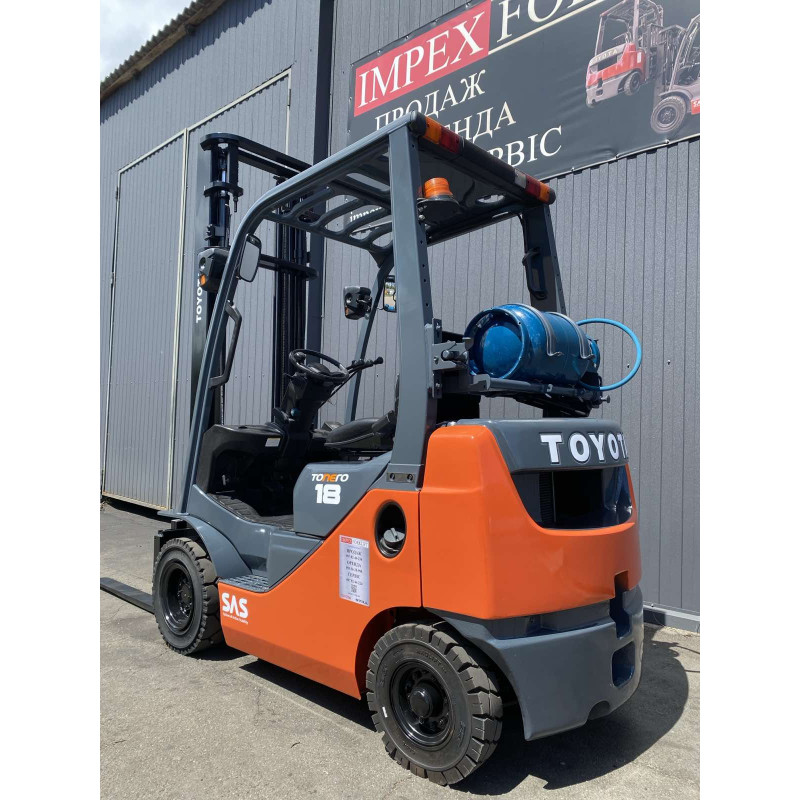 Погрузчик газ-бензиновый TOYOTA 32-8FG18