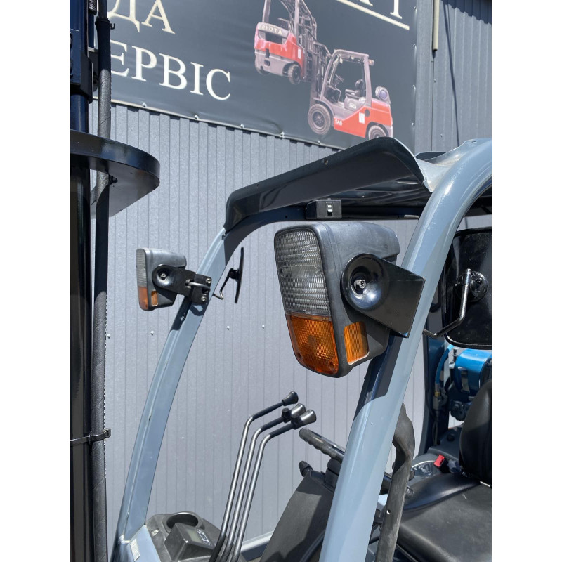 Погрузчик газ-бензиновый TOYOTA 32-8FG18