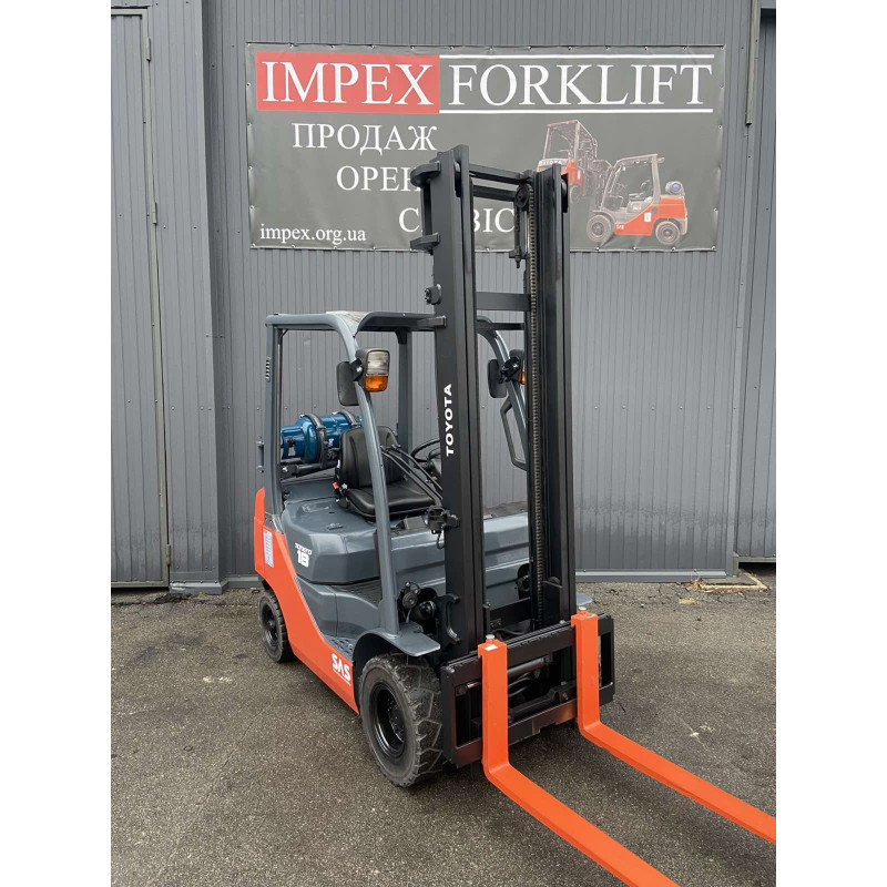 Навантажувач газовий TOYOTA 02-8FGF18