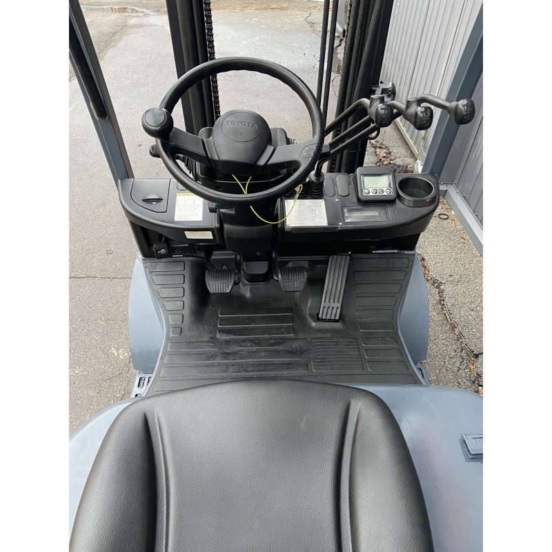 Навантажувач газовий TOYOTA 02-8FGF18