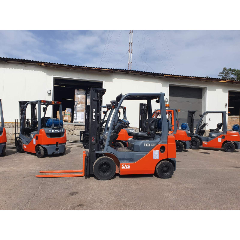 Навантажувач газ-бензиновий TOYOTA 32-8FG18