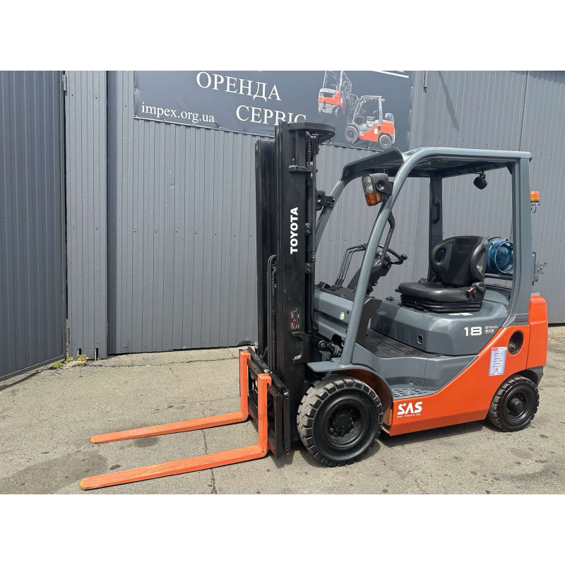 Навантажувач газ-бензиновий TOYOTA 32-8FG18