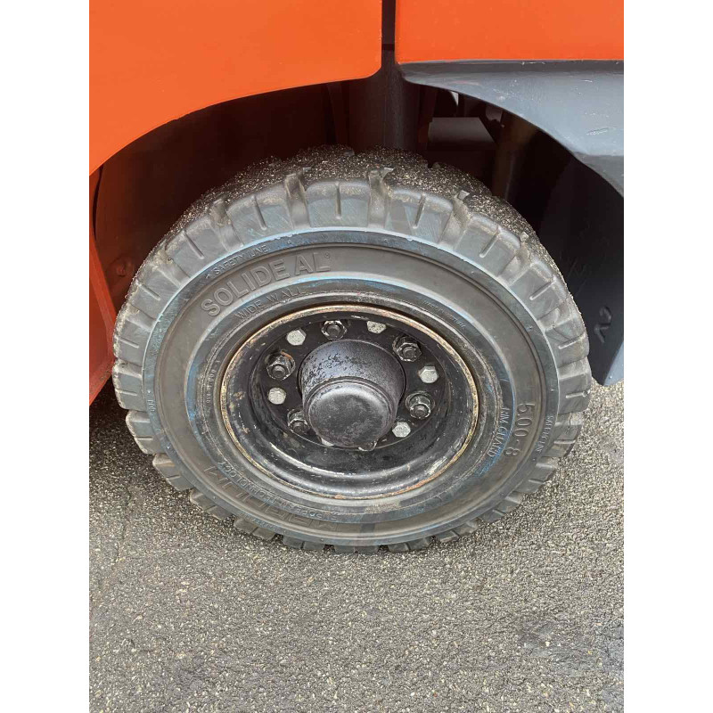 Погрузчик газ-бензиновый TOYOTA 32-8FG18