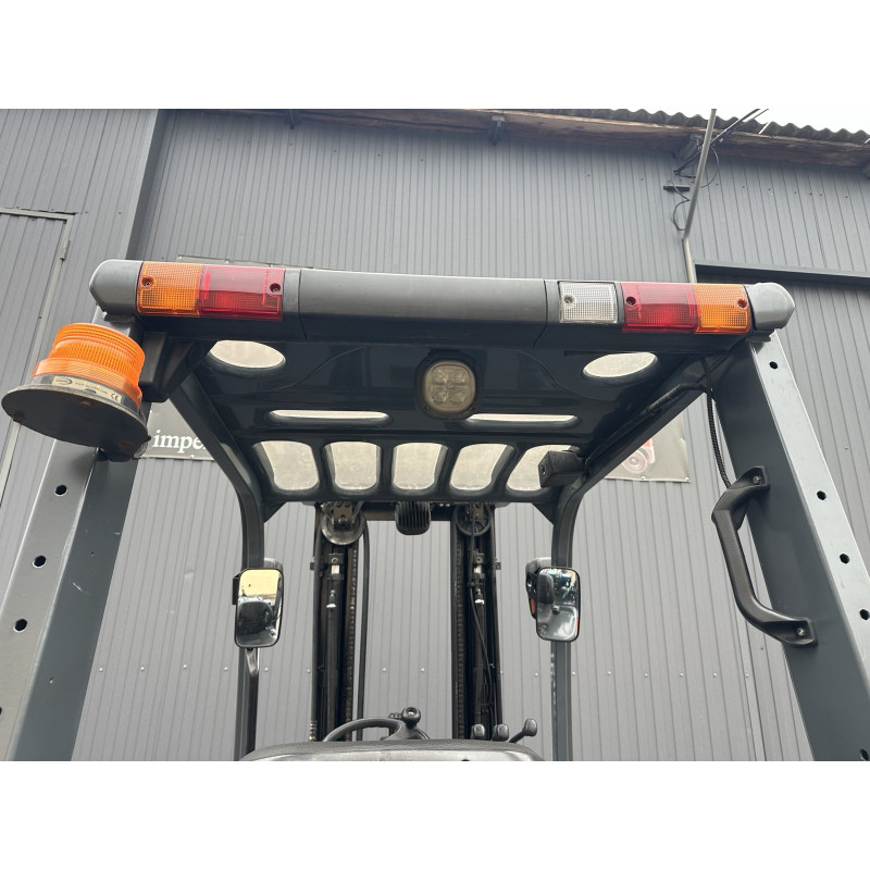 Навантажувач газ-бензиновий TOYOTA 32-8FG18