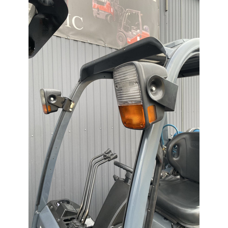 Навантажувач газ-бензиновий TOYOTA 32-8FG25