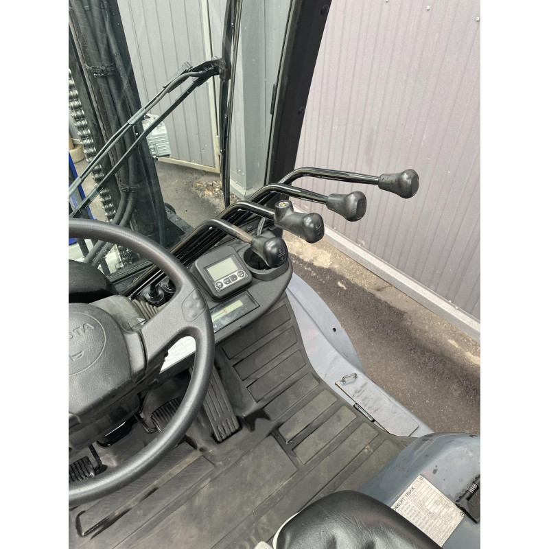 Погрузчик газовый TOYOTA 8FG40N