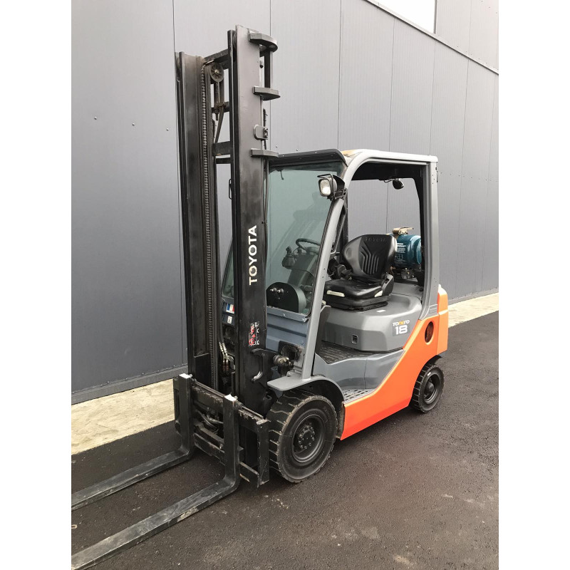 Газовий навантажувач TOYOTA 02-8 FGF15.