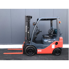 Газ-бензиновый погрузчик TOYOTA 32-8FG18