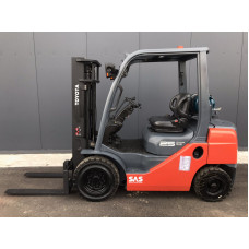 Навантажувач газ-бензиновий TOYOTA 32-8FG25