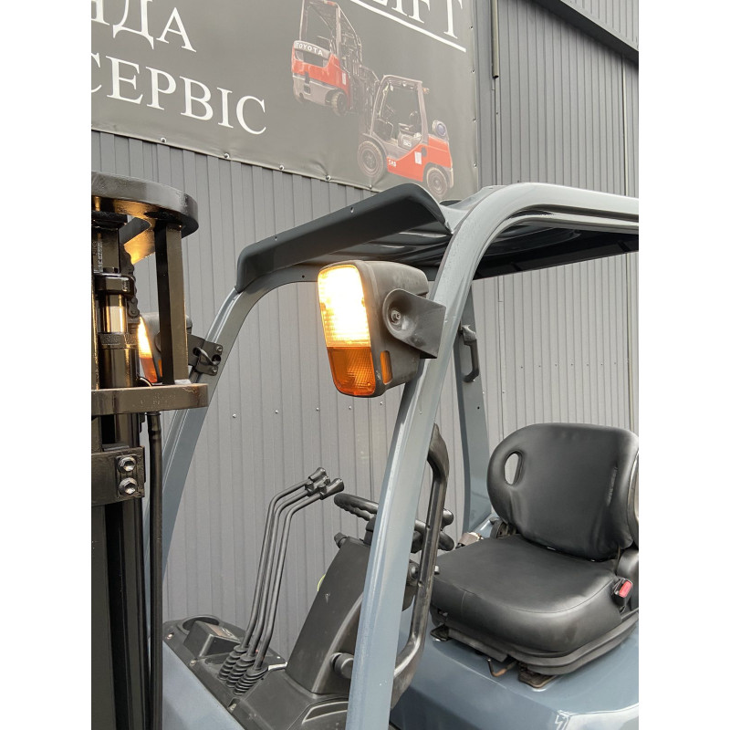 Дизельный погрузчик TOYOTA 62-8FD18