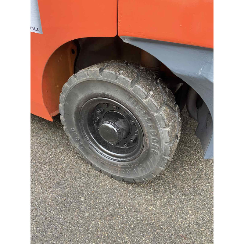 Дизельный погрузчик TOYOTA 62-8FD18