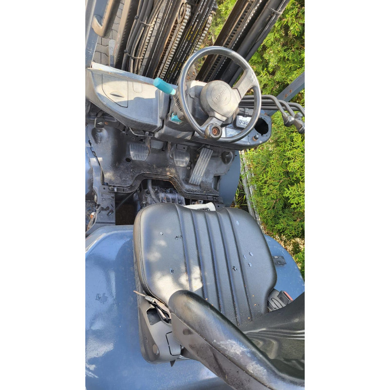 Дизельный погрузчик TOYOTA 02-8FDF15