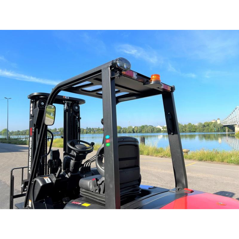 Новый дизельный погрузчик EP CPCD30T8