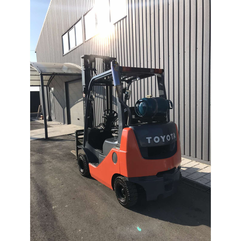 Газовый погрузчик TOYOTA 02-8FGKF20.