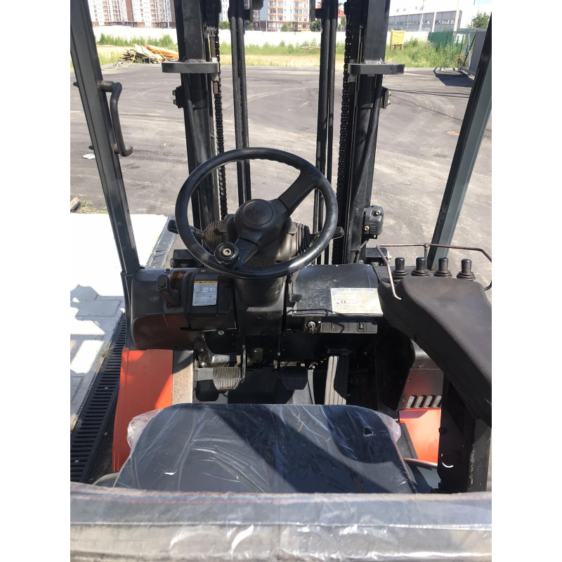 Газ-бензин навантажувач TOYOTA 42-7FGF25.