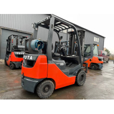 Газовий навантажувач TOYOTA 02-8 FG18.