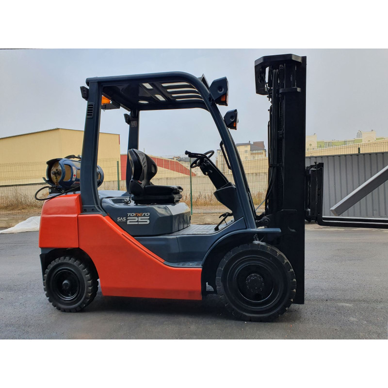 Газовий навантажувач TOYOTA 02-8FGF25.