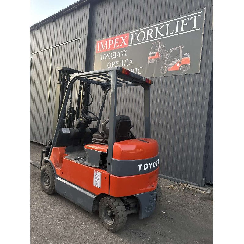 Электрический погрузчик TOYOTA 7FBMF25
