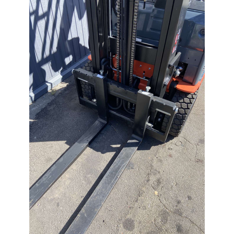 Електричний навантажувач TOYOTA 8FBE15T (Li-ION)