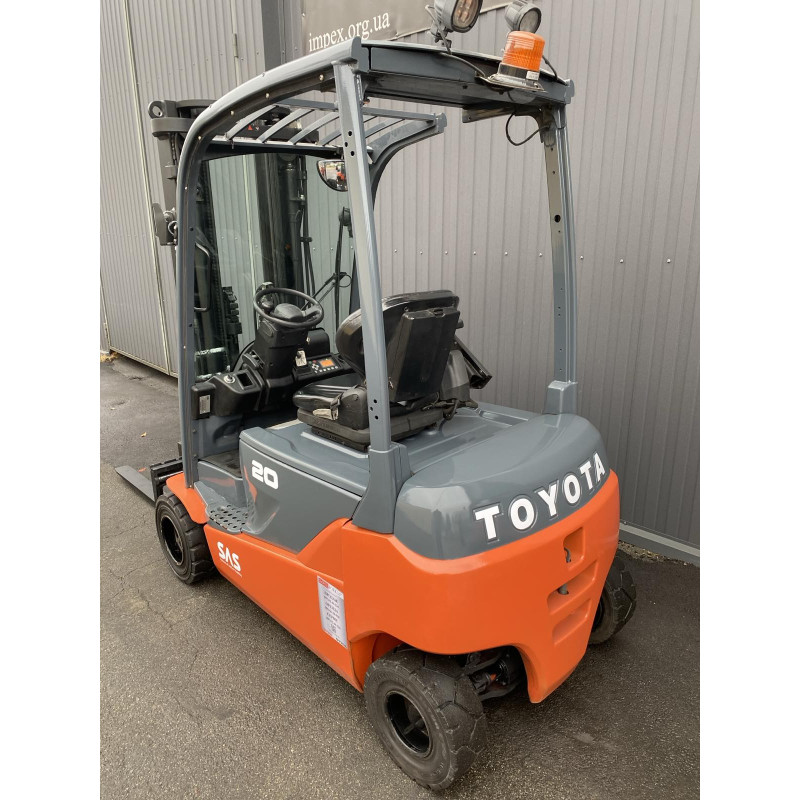 Электрический погрузчик TOYOTA 8FBM20T