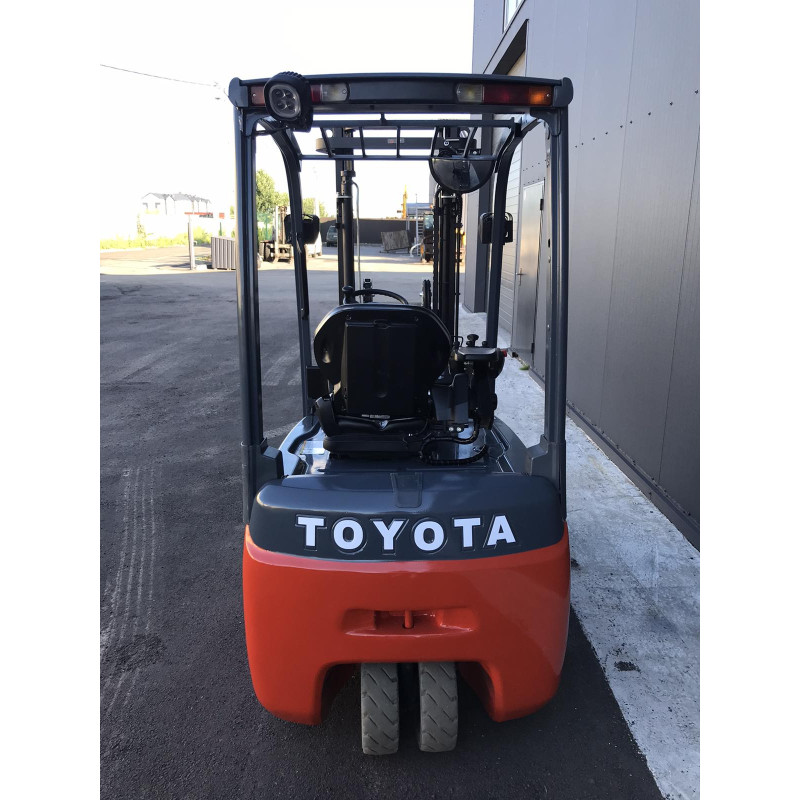 Електричний навантажувач TOYOTA 8FBE16T