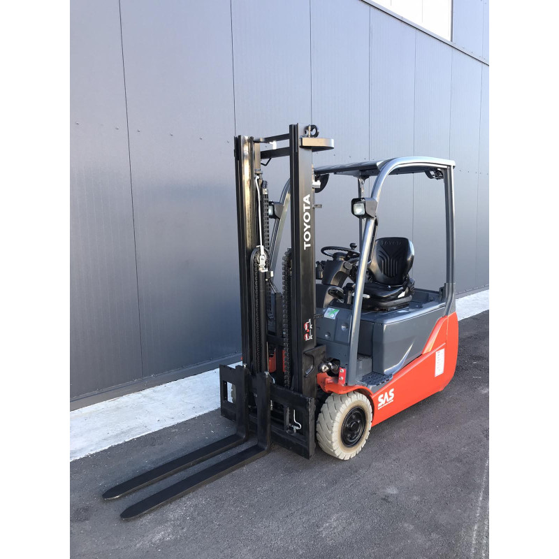 Електричний навантажувач TOYOTA 8FBE16T