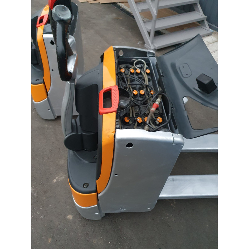 Тележка электрическая STILL EXU 16.