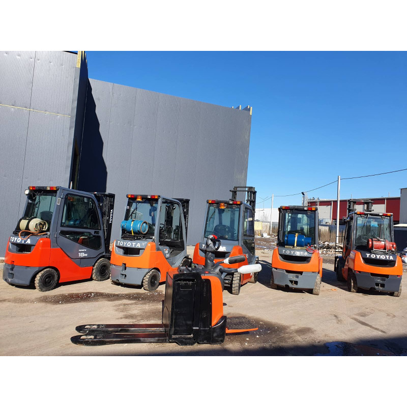 Електричний візок BT LPE200.